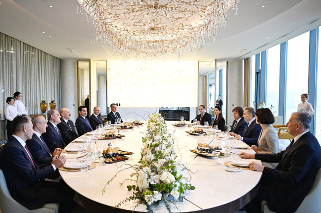 Tbilisidə Prezidentin şərəfinə lanç verildi - Fotolar