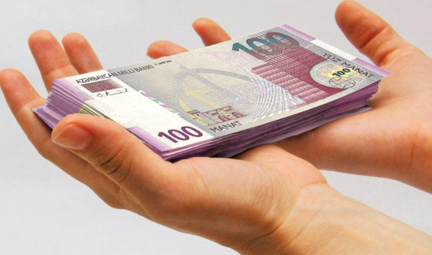 Ödənişli əsaslarla qəbul olan tələbələrə ŞAD XƏBƏR