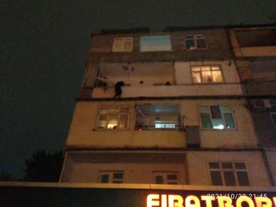 Bakıda intihara cəhd edən şəxs xilas edildi – FOTO/VİDEO