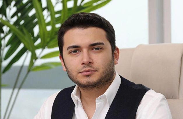 Türkiyədə milyonlarla dollar dələduzluqda ittiham olunan kriptovalyuta birjasının qurucusu həbsxanadakı otağında ölü tapıldı