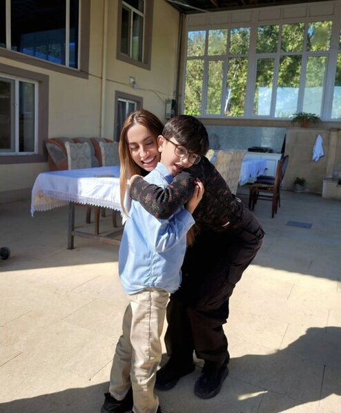 Arzu Əliyeva şamaxılı ailənin qonağı oldu - Fotolar