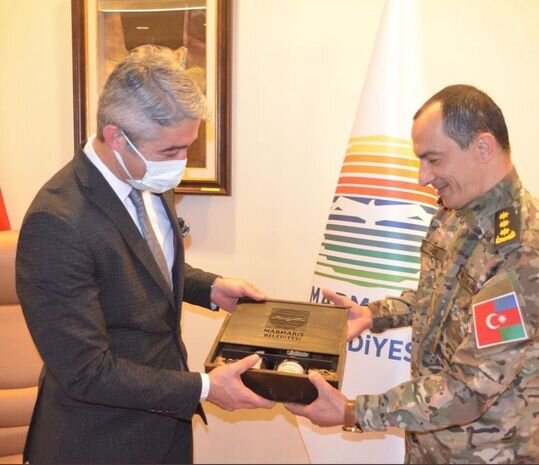 Özünü FHN əməkdaşı kimi təqdim edərək Türkiyədə mükafat alan şəxs Azərbaycanda axtarışdadır - YENİLƏNİB + FOTO