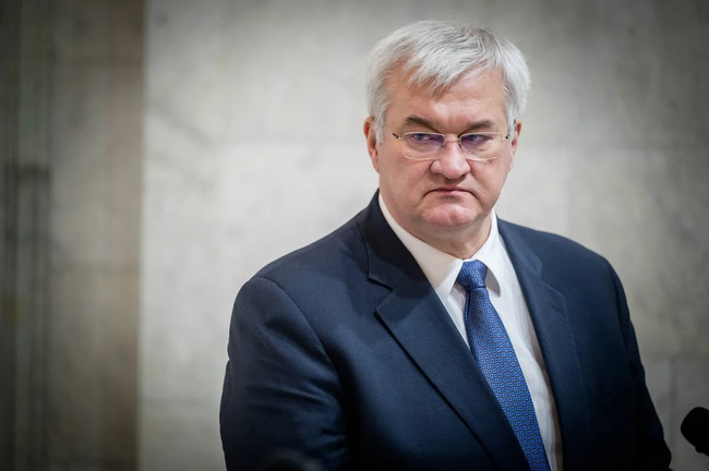 Sibiqa İrandakı vəziyyət barədə: Tehran diplomatik həll fürsətini əldən verib