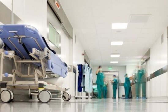 Ucarda 18 yaşlı qız müəmmalı şəkildə öldü