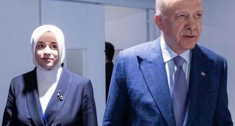 Ərdoğanın yanından ayırmadığı Fatimə kimdir? - FOTO