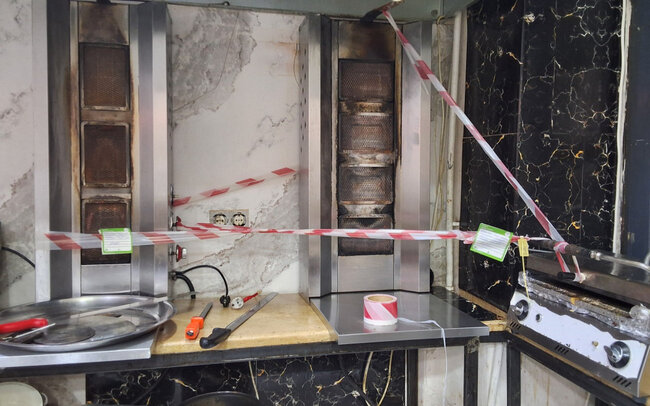 Naxçıvanda 7 nəfərin zəhərləndiyi dönərxana bağlandı - Fotolar-Yenilənib