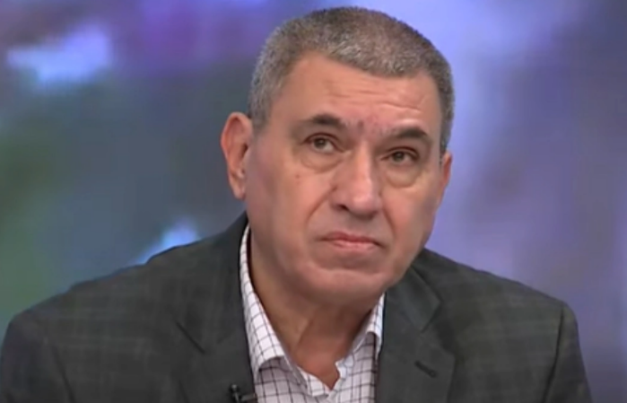 "Aclıqdan quru çörək yeyirdim"