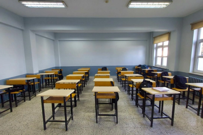 BİABIRÇILIQ: müəllimlə qız şagird GÖRÜN HARADA TUTULDU - Polis işə qarışdı - VİDEO