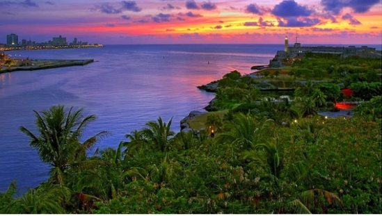 Dünyanın ən gözəl 9 ada ölkəsi - FOTO