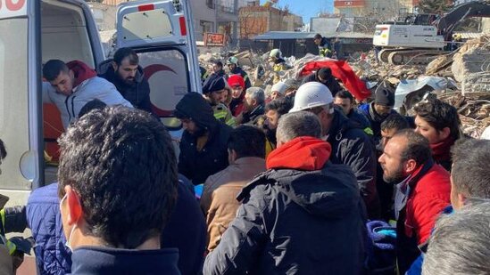 Adıyamanda zəlzələdən 104 saat sonra bir nəfər xilas edilib