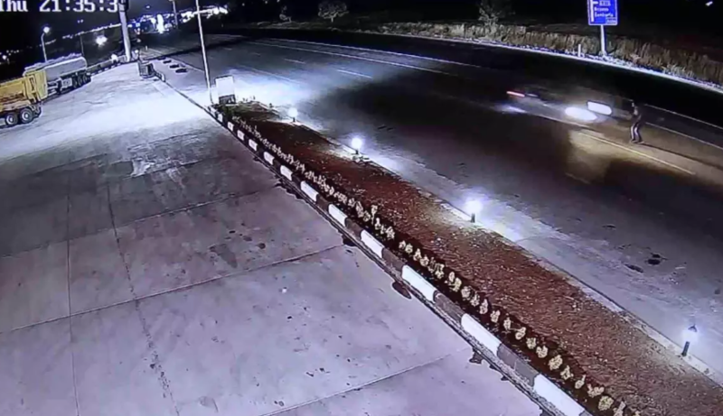 Yolu keçmək istəyən şəxs avtomobilin vurması nəticəsində həyatını itirdi