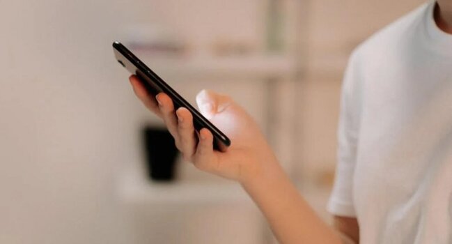 Smartfonunuzdakı yeddi ən təhlükəli PROQRAM