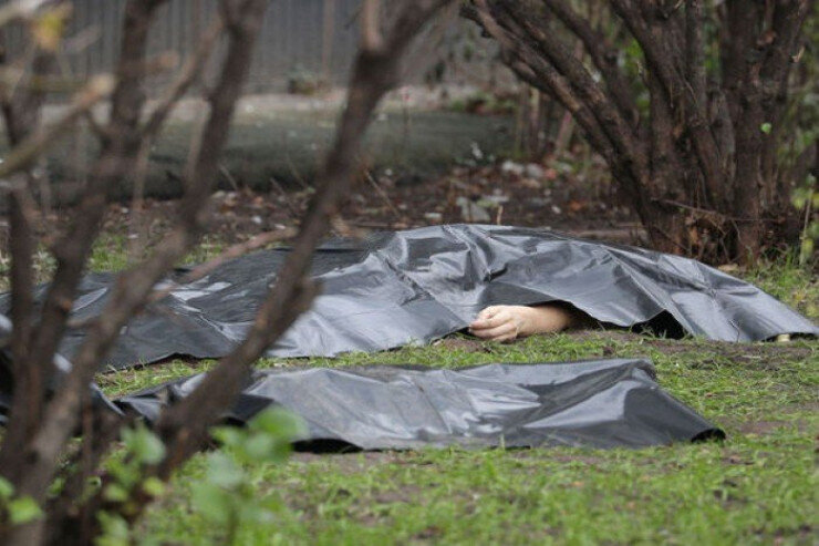 Aktrisa meşədə azaraq öldü