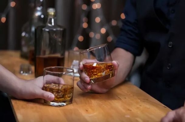 Alkoqol qəbulundan sonra yaranan hansı hisslər xərçəngin inkişaf əlamətidir