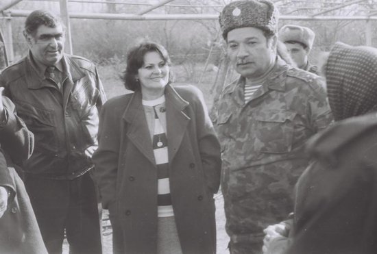 Amaliya Pənahova Horadiz əməliyyatından az öncə cəbhədə - 1993-cü il/Foto