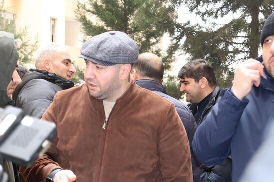 Xalq artisti Ramiz Novruzun son mənzilə yola salınır-FOTOLAR-YENİLƏNİR