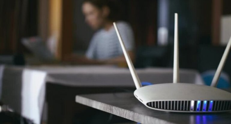 Açıq "Wi-Fi"dan istifadə edənlərə XƏBƏRDARLIQ - Pullarınız oğurlanır!