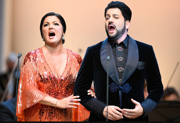 Anna Netrebko Eyvazovla birlikdə yaşadığı mənzildən çıxıb