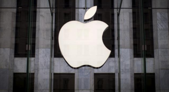 Apple işçiləri maaşların artırılması tələbi ilə tətilə çıxıblar