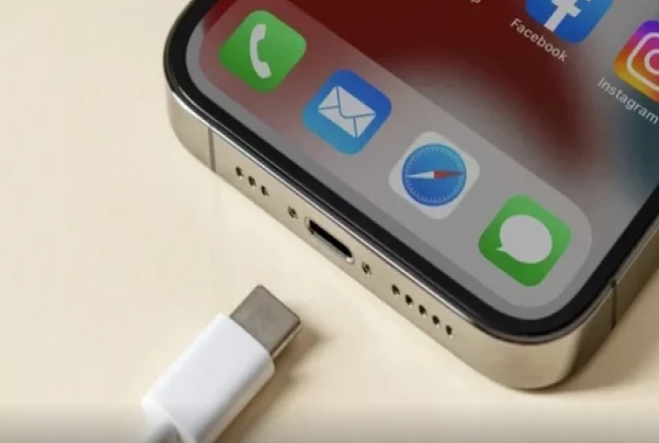 Müxtəlif smartfonlar üçün bir şarj cihazı istifadə etmək olarmı? - CAVAB