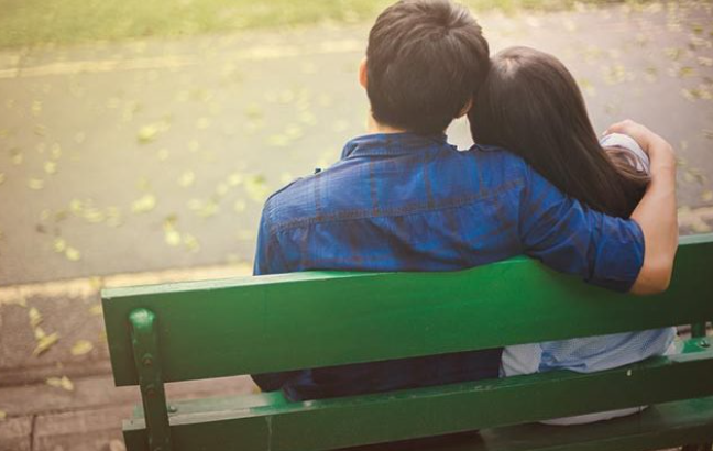 Niyə yaşımız artdıqca aşıq olmaq çətinləşir? - AÇIQLAMA