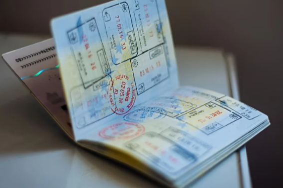 Dünyanın ən güclü 10 pasportu - SİYAHI