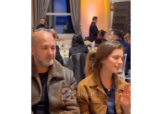 Məşhur aktrisa qatıldığı iftar dəvətinə geyindiyi paltara görə müzakirə edilir - VİDEO