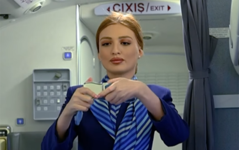 Aydan 1 ildən sonra işinə qayıtdı - Video