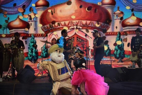 Heydər Əliyev Mərkəzinin parkında Aygün Kazımovanın konserti olub - FOTO