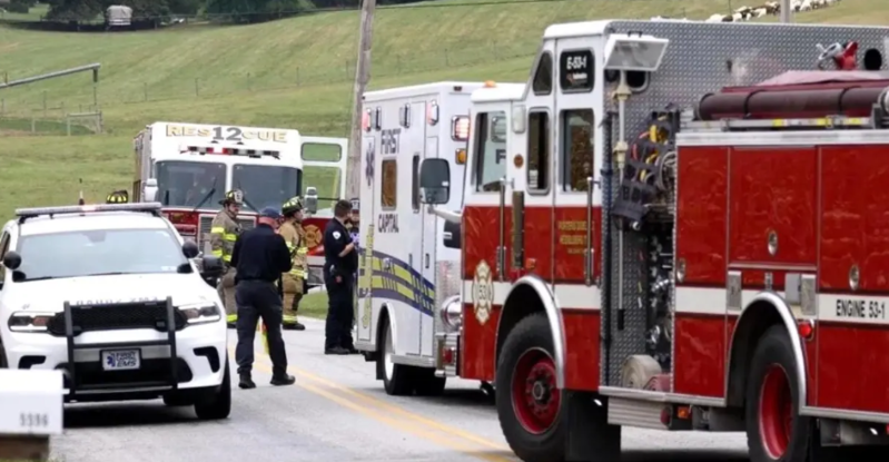 Küçədə silahlı hücum: 3 polis öldü, 2-si ağır yaralandı