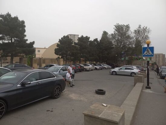 İcra başçısının qızı məktəbin ərazilərini icarəyə verdi: Saatı 60 manat - FOTO/VİDEO