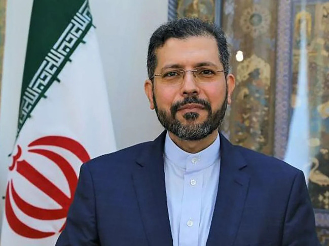 İran XİN: Hörmüz boğazından keçid minalara görə məhdudlaşdırıla bilər