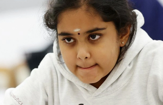 10 yaşlı hindistanlı şahmatçı rekorda imza atıb