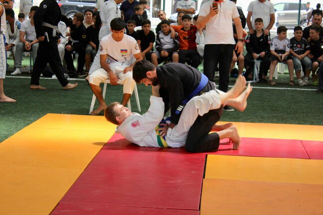 Azərbaycan Braziliya Ciu citsu İctimai Birliyinin təşkilatçılığı ilə Azərbaycan Silahlı Qüvvələri Gününə həsr olunmuş turnir keçirilib