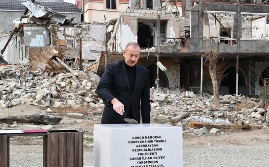 Azərbaycan lideri Gəncə Memorial Kompleksinin təməlini qoyub