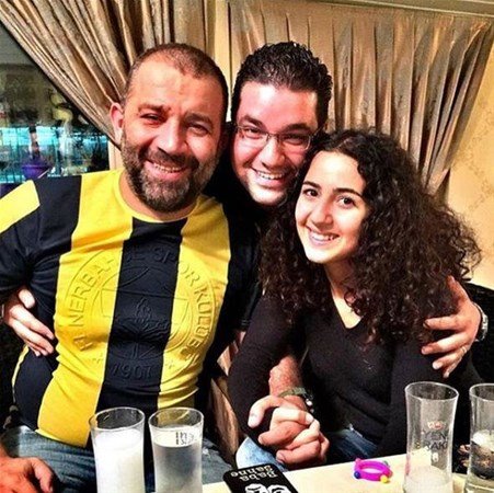 "Arka Sokaklar"ın məşhur aktyorunun heç yerdə görmədiyiniz tələbə qızı - FOTOLAR
