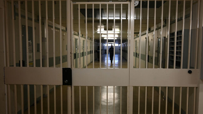 Bakıda narkobaron həbsdə öldü