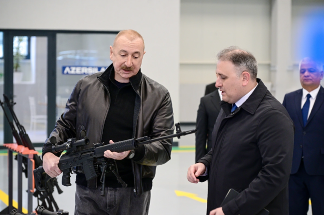 İlham Əliyev Tərtər elektromexanika zavodunun yenidənqurmadan sonra açılışında iştirak edib