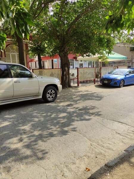 Bakının mərkəzində biabırçı vəziyyət: Səkini tam zəbt edərək restoran tikiblər – FOTOLAR