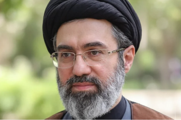 Müctəba Xameneidən hədə: "İran zərbə vurmağa hər an hazırdır"