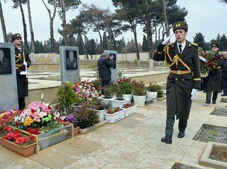 Milli Qəhrəman Şükür Həmidovun anım mərasimi keçirilib - FOTO