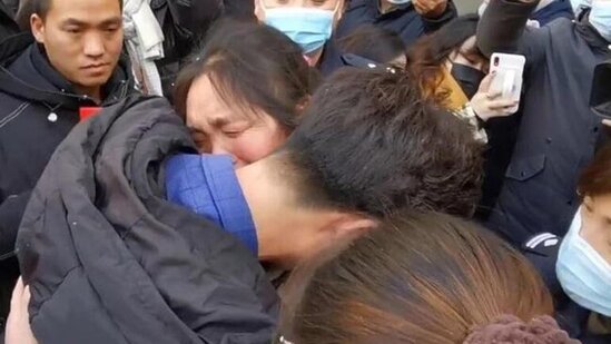 33 il əvvəl qaçırılan şəxs çəkdiyi xəritə ilə anasını tapdı - FOTO