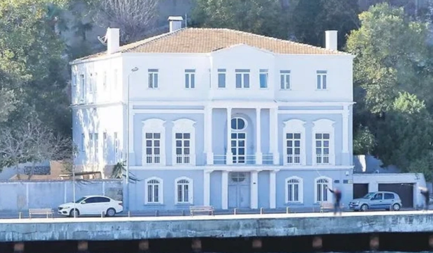 Türkiyə məhkəməsi Bosfordakı villanı çar Rusiyası diplomatının varislərinə verdi