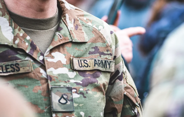 ABŞ müdafiə naziri transgender hərbçilərə bir ay vaxt qoydu