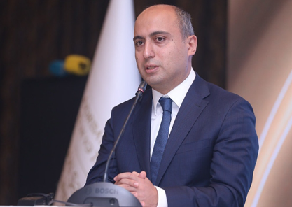 "Hazırda üçillik bakalavr məsələsi müzakirə olunur" - Emin Əmrullayev