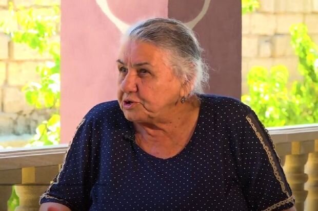 Bakılı nənələr gənc qızlardan şikayətləndilər: "İndikilər yaxşı qızıl, geyim-keçim istəyirlər" - VİDEO