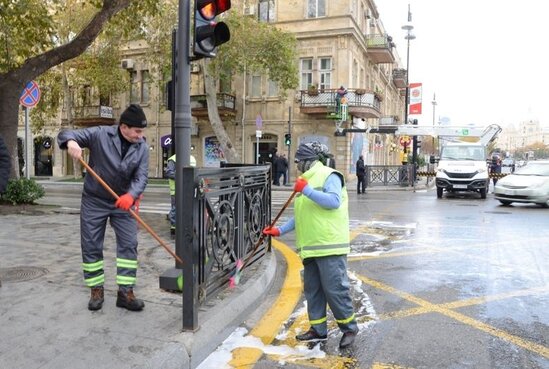 Bakıda 550 küçə dezinfeksiya edildi - FOTO