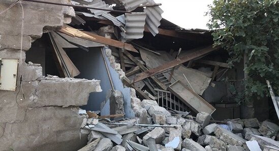 Ər əsəbiləşib arvadının 50 minlik evini sökdü – Bakıda inanılmaz hadisə