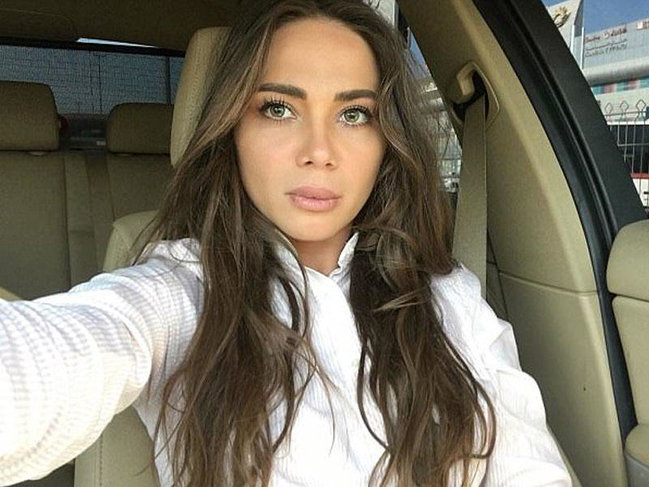 Məşhur müğənni qətlə yetirildi - FOTO