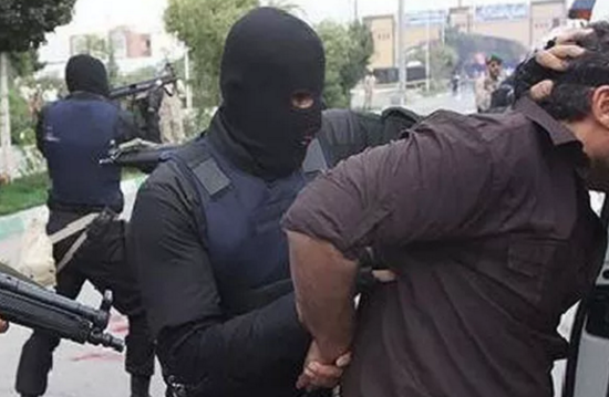 "General 100 min istəyir" dedilər, o isə 2 min "şirinlik" təklif etdi